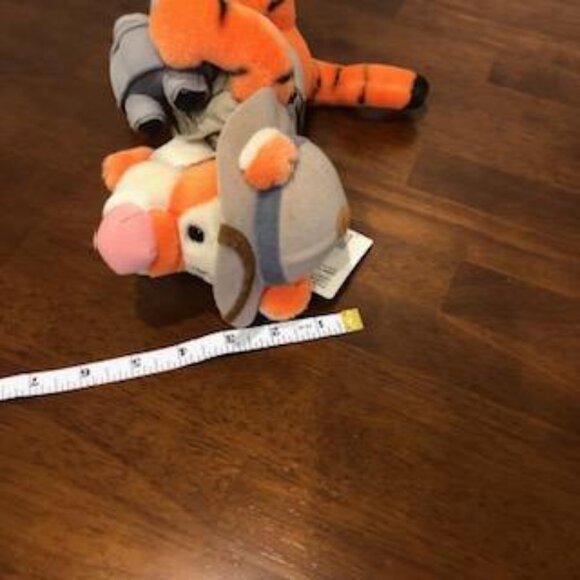 Walt Disney World Animal Kingdom Safari Tigger Plus Collectible Doll NWT. - Picture 9 of 16